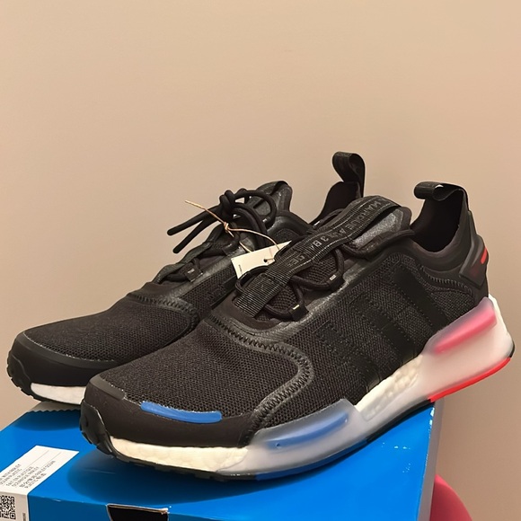 NWT ADIDAS NMD_V3 ‘OG Black’ size 10 - Picture 11 of 15